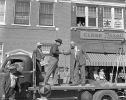 Amarillo-Booster-in-Hereford-with-West-Texas-College-Band-May-6-1948-001