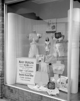 Anthonys-Window-KABO-Apr-29-1949-002