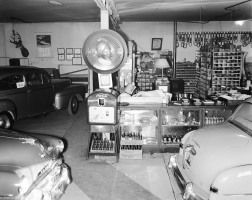 Beavers-Garage-001-1951-06-01