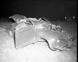 Cameron-Gaults-Car-after-wreck-July-3-1949-003