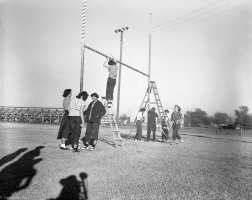 Decorating-Goalposts-1952-11-14