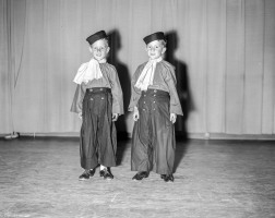 Dutch-Boys-Dance-1951-05-30