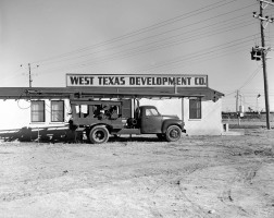 Earl-Plank-Truck-Rig-Jan-21-1949-001