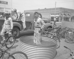 Ford-Garage-Employees001-1951-05-12