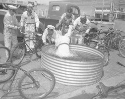 Ford-Garage-Employees003-1951-05-12