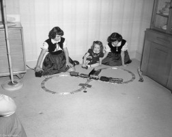 Gaylord-Newells-Girls-Playing-with-Train-Dec-3-1950-001